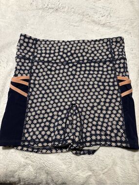 Fabletics Navy Daisy Print Women’s Athletic Shorts with Peach Accent - Size M